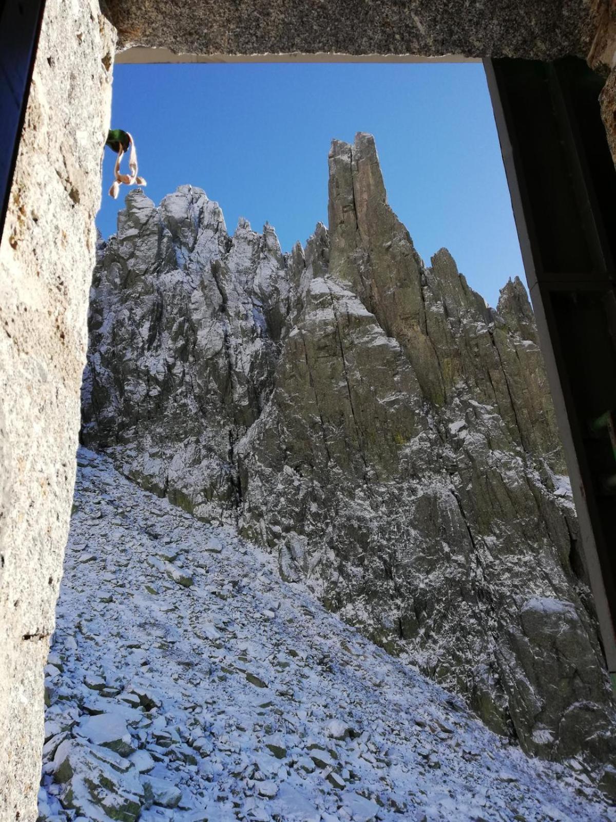 Hostal Cielo De Gredos غيساندو المظهر الخارجي الصورة