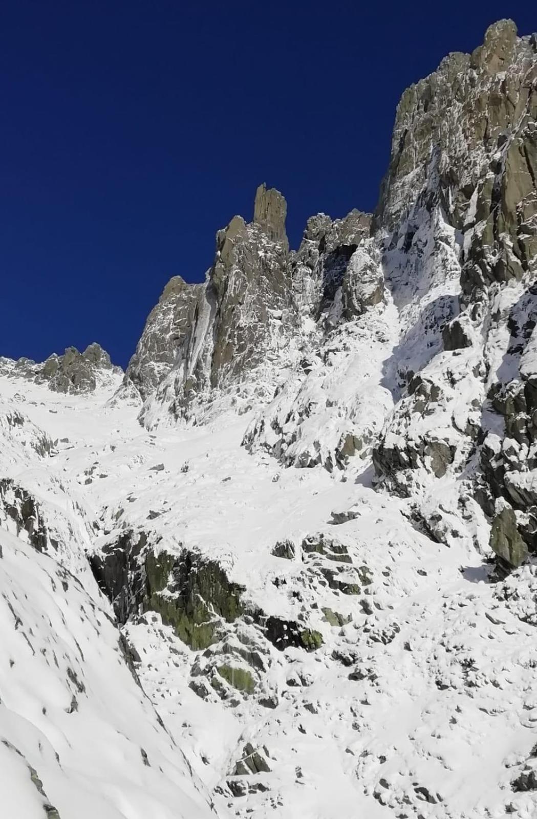 Hostal Cielo De Gredos غيساندو المظهر الخارجي الصورة
